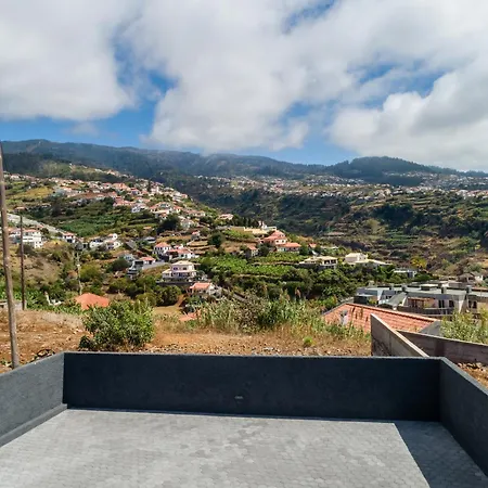 Star House -jacuzzi & Aircon Villa