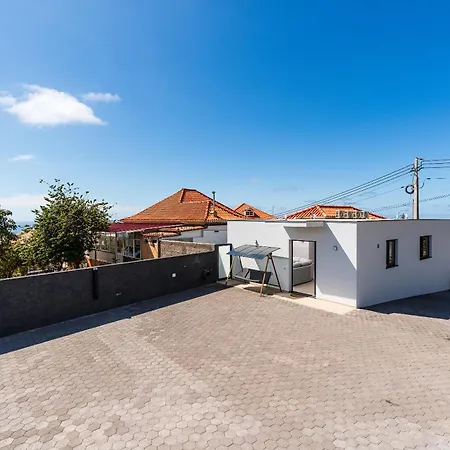 Star House -jacuzzi & Aircon Villa *