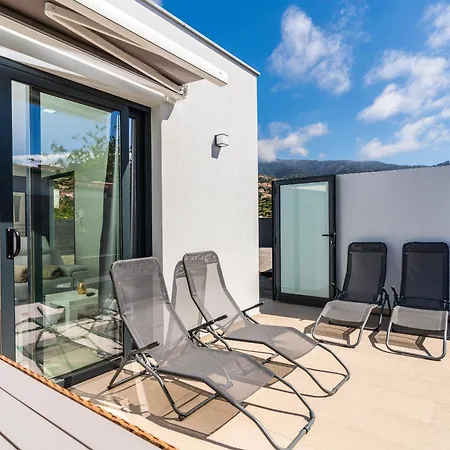 Star House -jacuzzi & Aircon