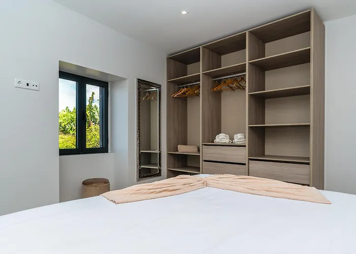 Villa Star House -jacuzzi & Aircon