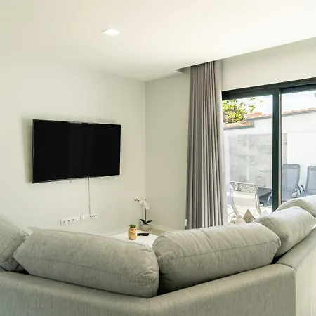 Star House -jacuzzi & Aircon Calheta (Madeira)