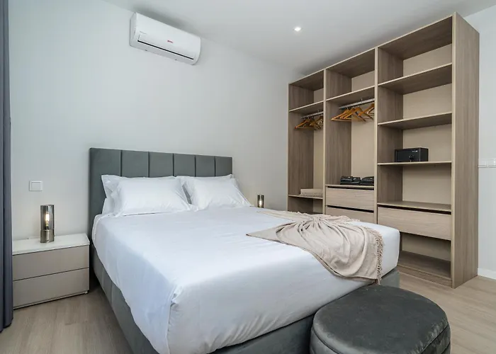 Villa Star House -jacuzzi & Aircon *