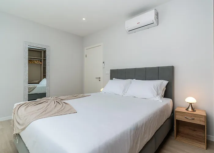 Villa Star House -jacuzzi & Aircon *