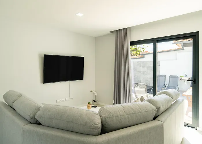 Star House -jacuzzi & Aircon Calheta (Madeira)
